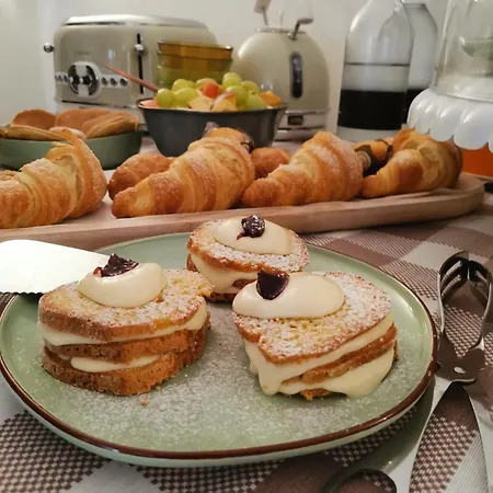 Borgo Del Marchese Bed & Breakfast