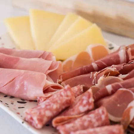 Bed & Breakfast Borgo Del Marchese 3*