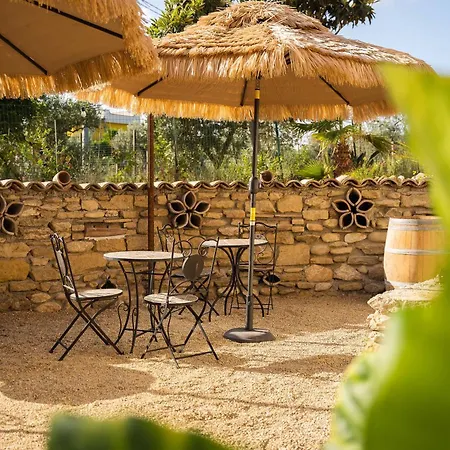 Bed & Breakfast Borgo Del Marchese 3*