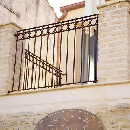 Bed & Breakfast Borgo Del Marchese 3*