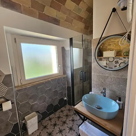 Bed & Breakfast Borgo Del Marchese 3*