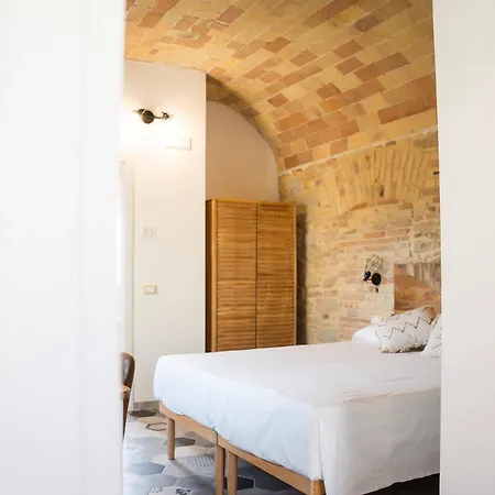 Nocleg ze śniadaniem Borgo Del Marchese 3*