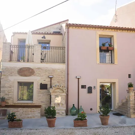 Borgo Del Marchese 3*