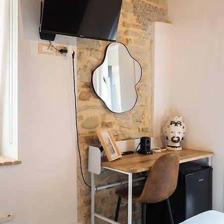 Borgo Del Marchese Bed & Breakfast 3*