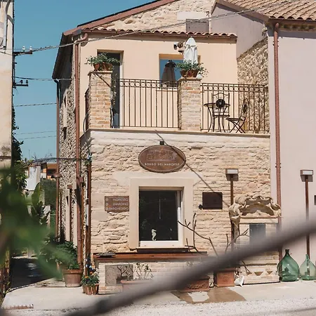 Bed & Breakfast Borgo Del Marchese 3*