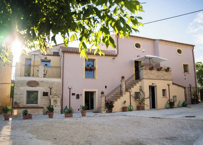 Borgo Del Marchese Bed & Breakfast 3*